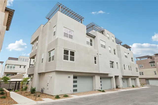 $699,000 | 2509 Silent Vw Avenue, Henderson, NV 89044