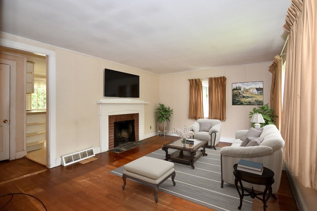 356 Marion Road Wareham, MA 02571 - Photo 11 of 29 Gallery Image 11