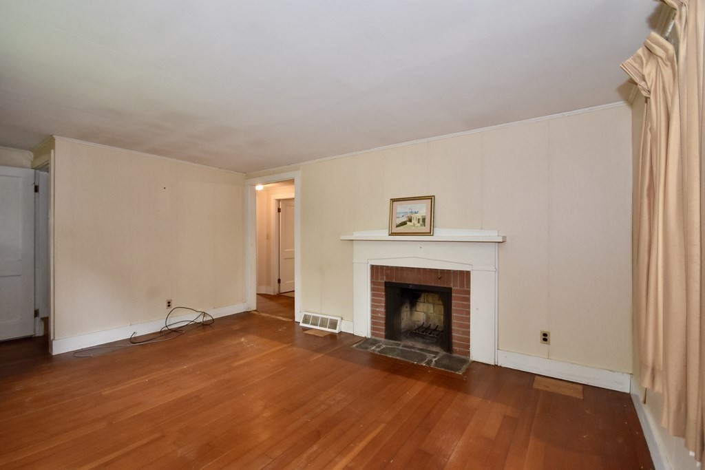 356 Marion Road Wareham, MA 02571 - Photo 12 of 29 Gallery Image 12