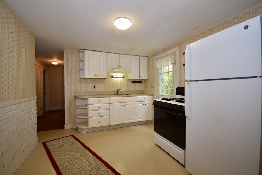 356 Marion Road Wareham, MA 02571 - Photo 6 of 29 Gallery Image 6
