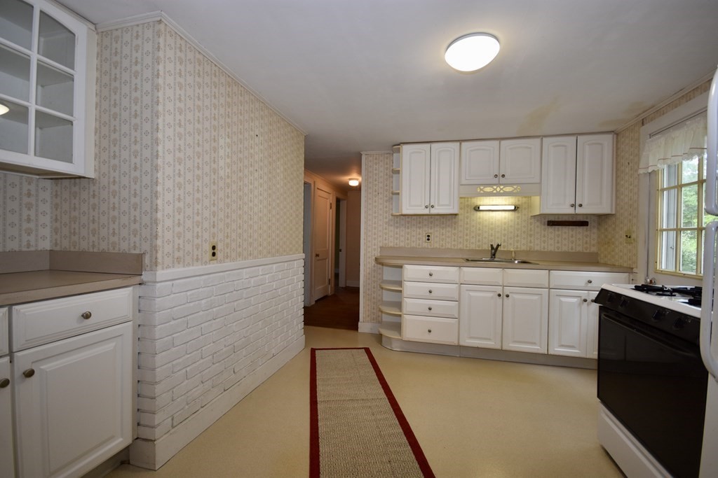 356 Marion Road Wareham, MA 02571 - Photo 7 of 29 Gallery Image 7