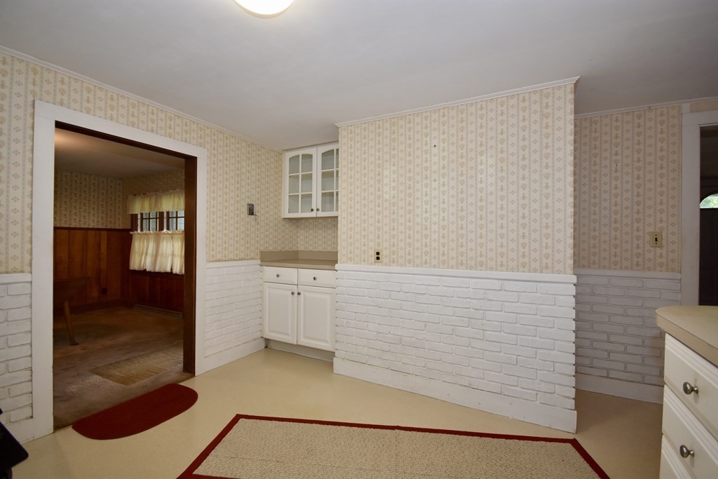356 Marion Road Wareham, MA 02571 - Photo 8 of 29 Gallery Image 8