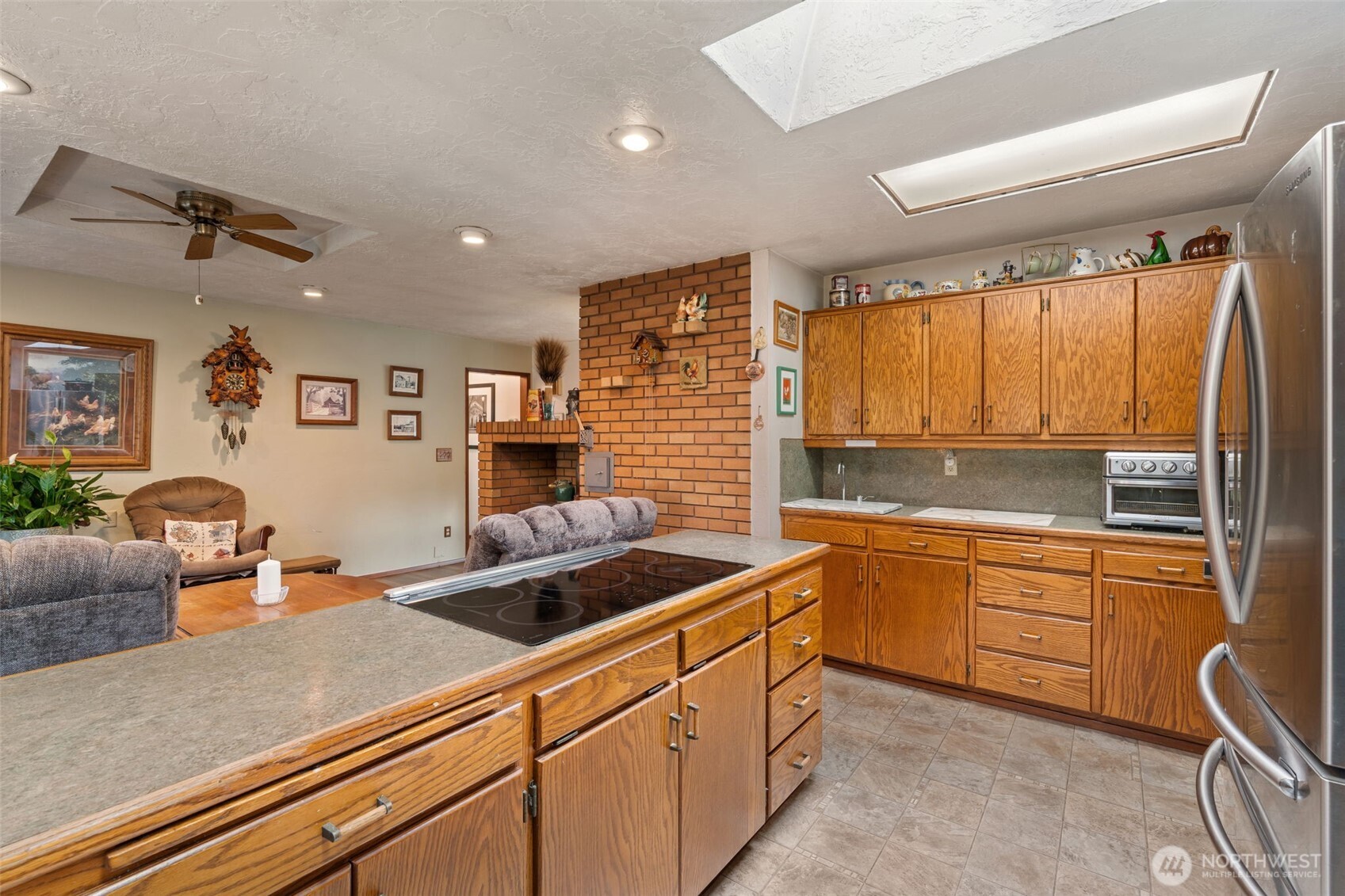 1515 Seminary Hill Road Centralia, WA 98531 - Photo 12 of 40