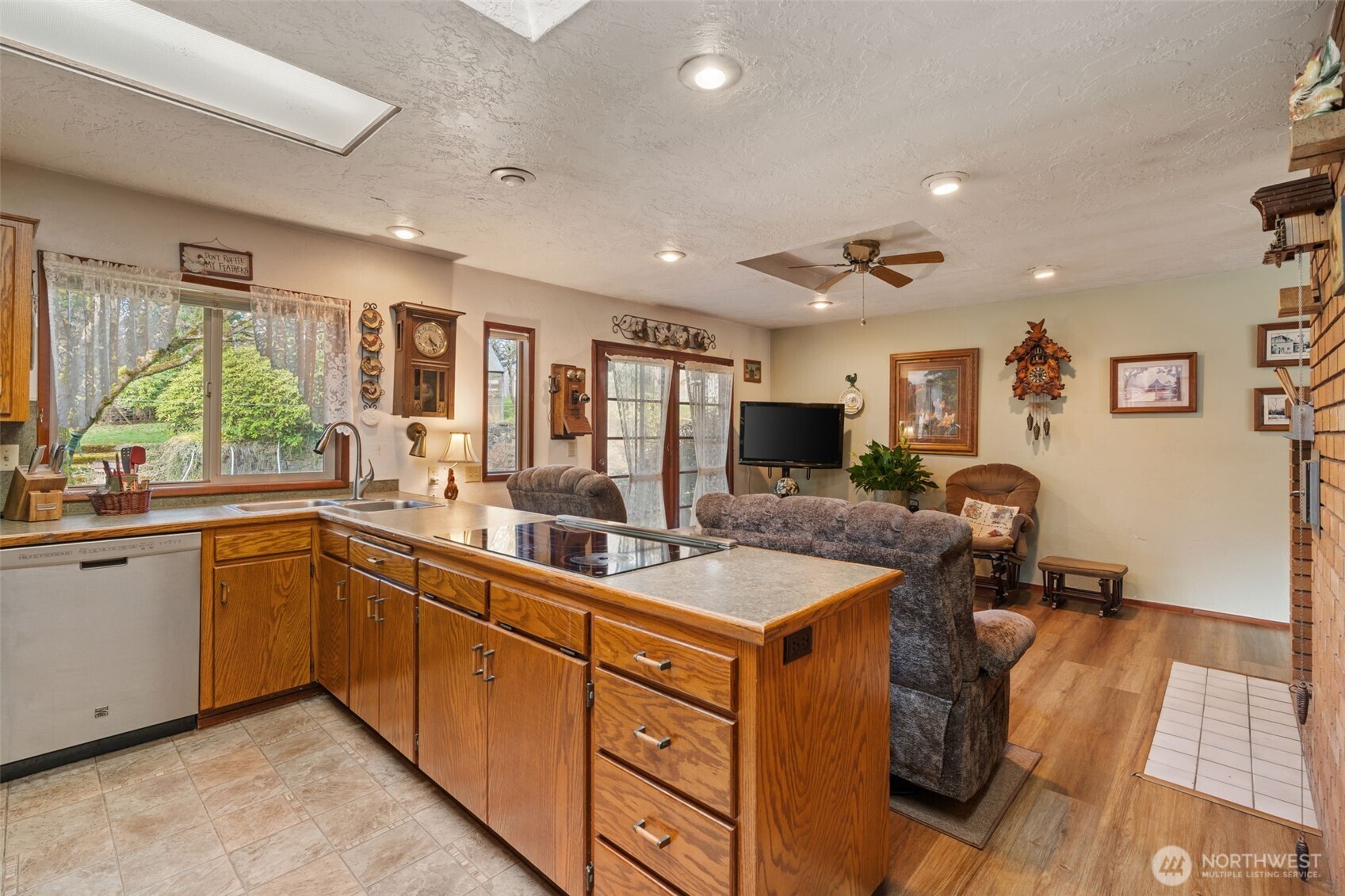 1515 Seminary Hill Road Centralia, WA 98531 - Photo 13 of 40