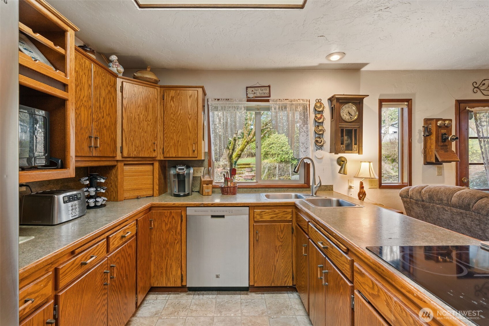 1515 Seminary Hill Road Centralia, WA 98531 - Photo 10 of 40