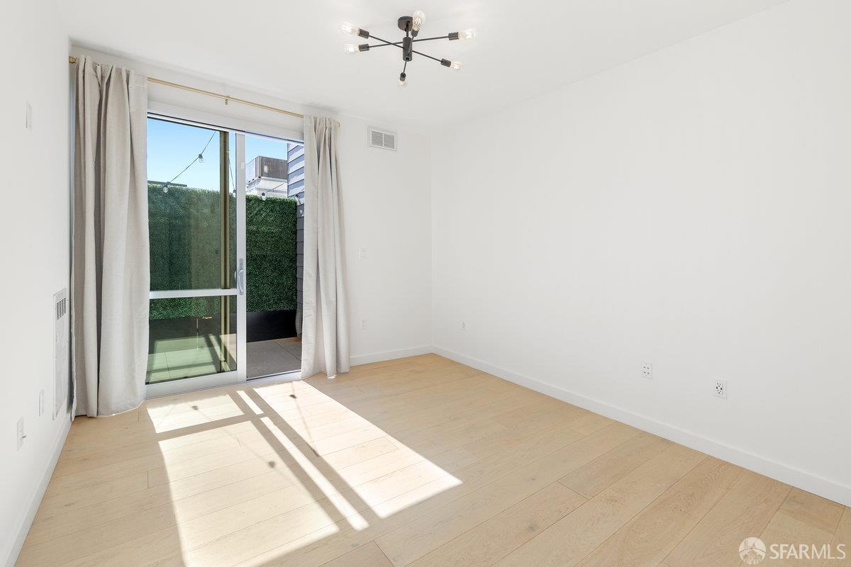 1 Stanyan Street, Unit 24 San Francisco, CA 94118 - Photo 30 of 51 a view of an entryway