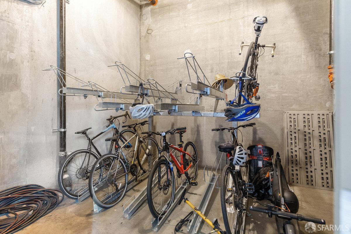 1 Stanyan Street, Unit 24 San Francisco, CA 94118 - Photo 48 of 51 a view of a room with gym equipment