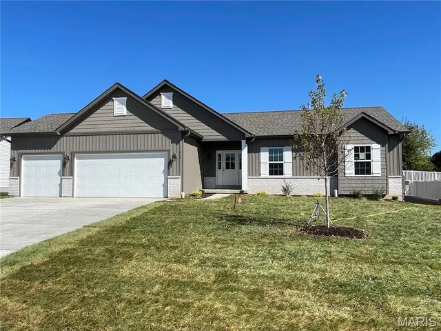 $354,900 | 616 Schapers Court, Moscow Mills, MO 63362