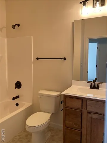 $354,900 | 616 Schapers Court, Moscow Mills, MO 63362