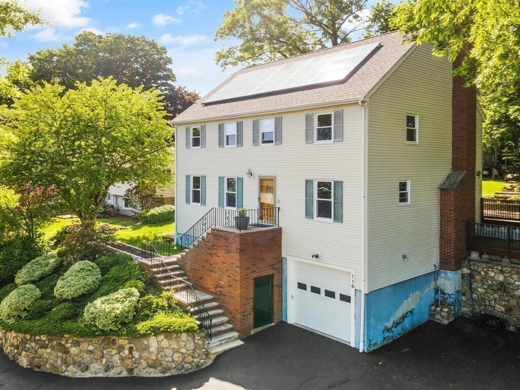 116 Parkview Road Waltham, MA 02452 - Photo 1 of 33 Gallery Image 1