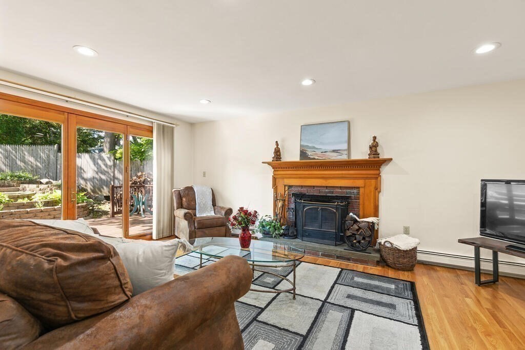 116 Parkview Road Waltham, MA 02452 - Photo 13 of 33 Gallery Image 13