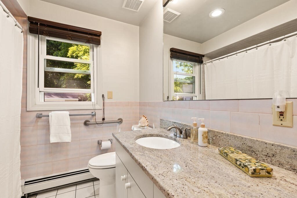 116 Parkview Road Waltham, MA 02452 - Photo 22 of 33 Gallery Image 22