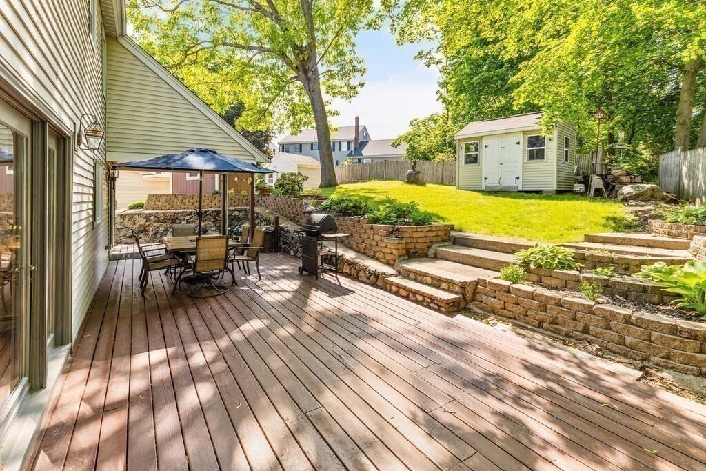 116 Parkview Road Waltham, MA 02452 - Photo 5 of 33 Gallery Image 5