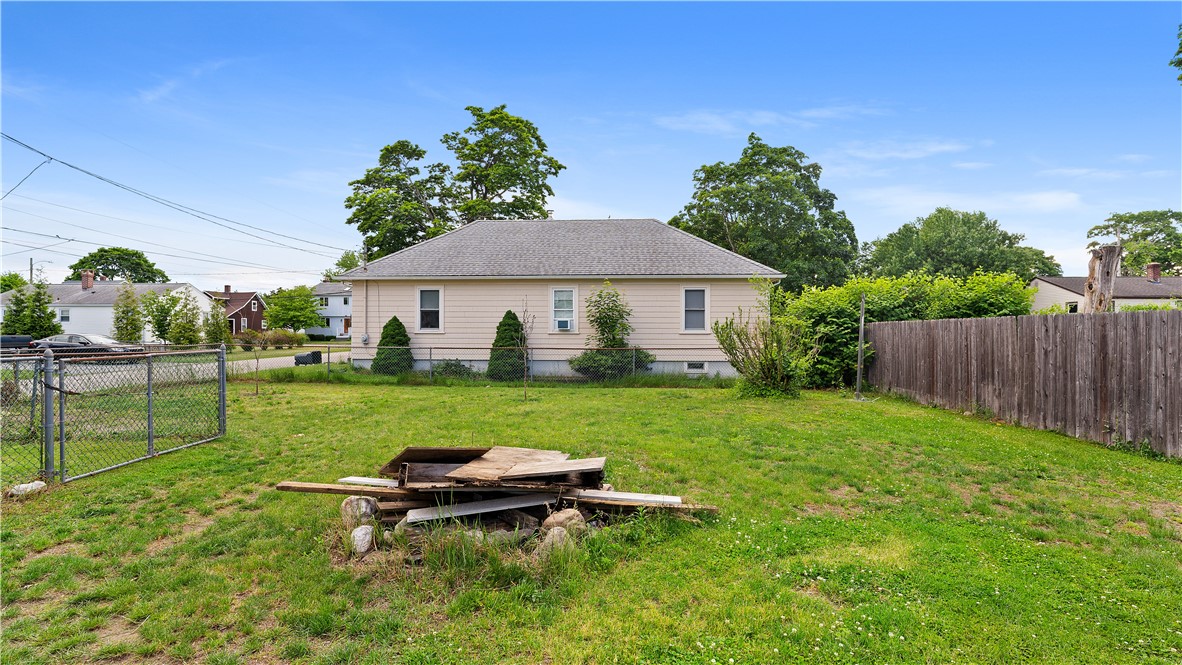 427 Elm Street Warwick, RI 02888 - Photo 30 of 36