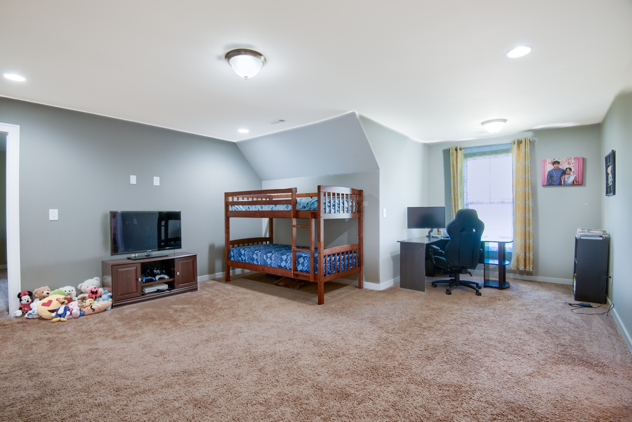 4019 Ryecroft Lane Franklin, TN 37064 - Photo 11 of 35 a living room with furniture and a flat screen tv