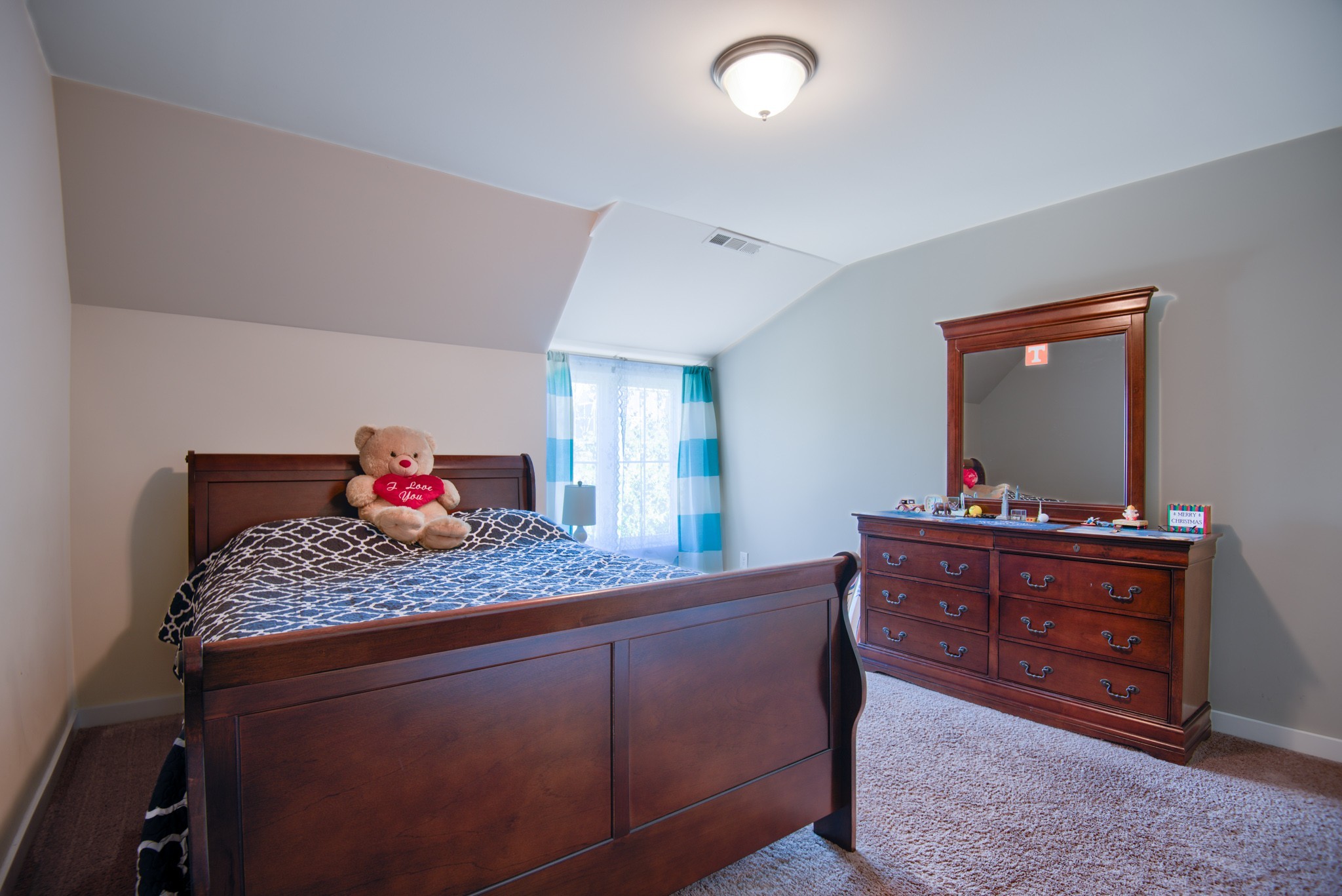 4019 Ryecroft Lane Franklin, TN 37064 - Photo 15 of 35 a living room with furniture