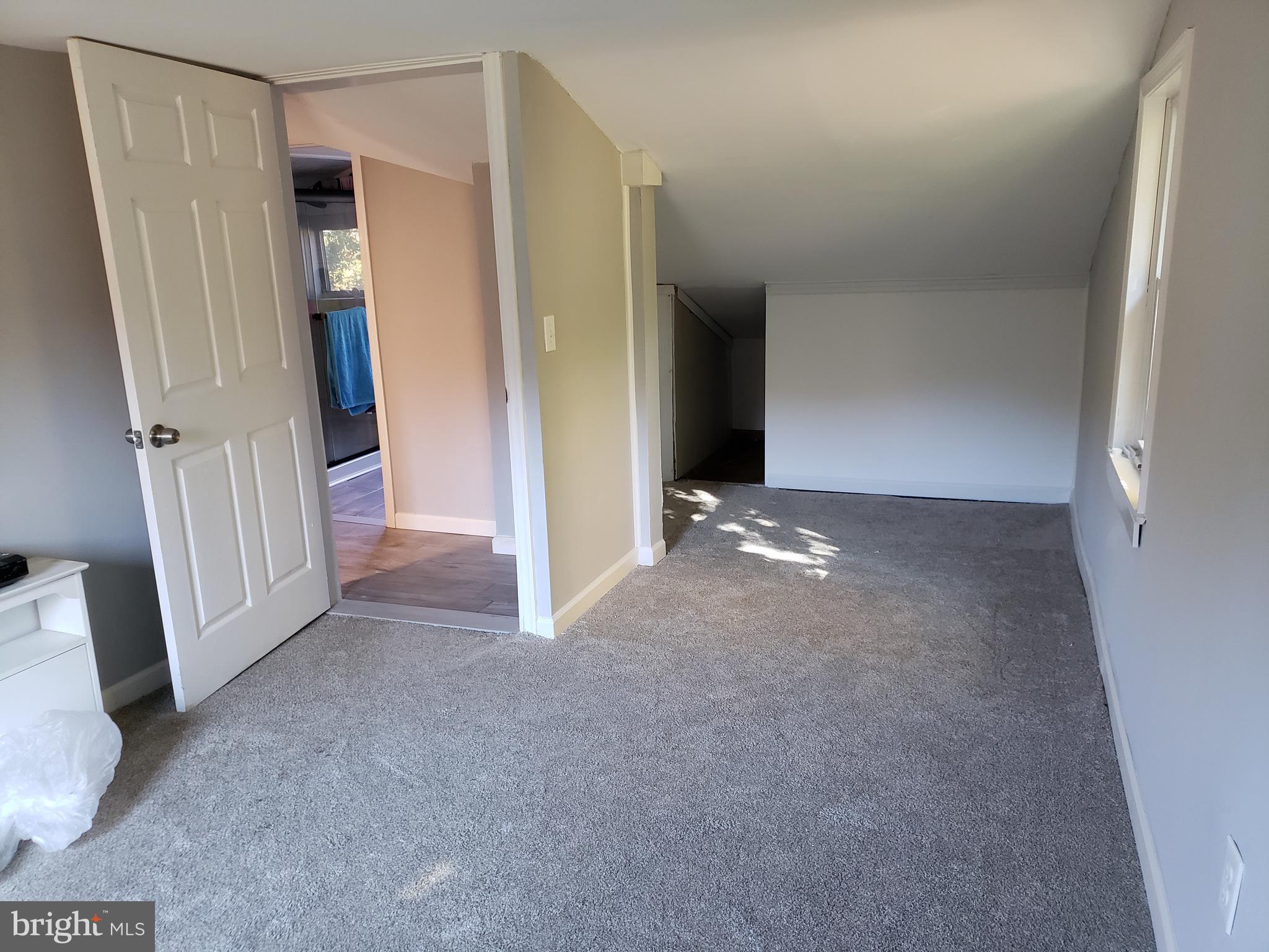 419 Berlin New Freedom Road Berlin, NJ 08009 - Photo 22 of 38 Space for work, play & rest