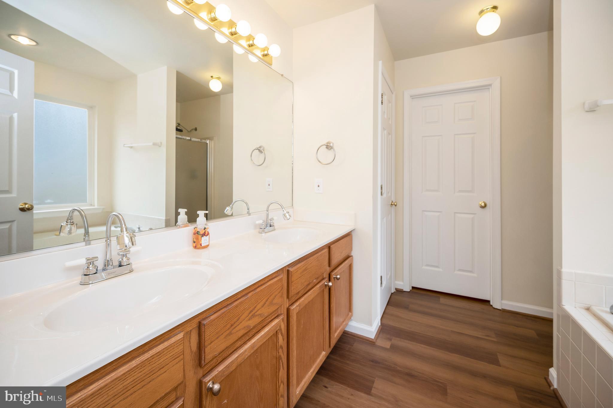 226 Battlefield Road Locust Grove, VA 22508 - Photo 14 of 49 Primary Bath