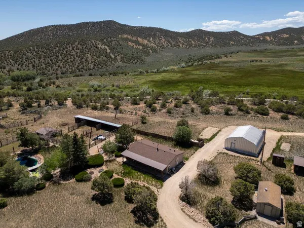 $500,000 | 14908 North Deep Crk Road, Lapoint, UT 84039