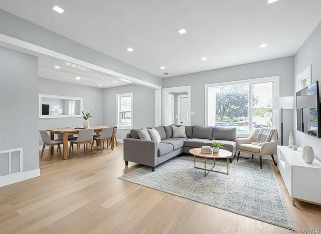 $779,999 | 179 Hoffman Avenue, Elmont, NY 11003