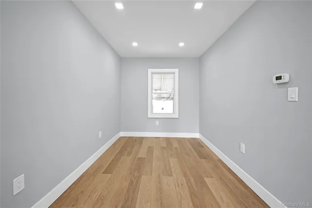 $779,999 | 179 Hoffman Avenue, Elmont, NY 11003