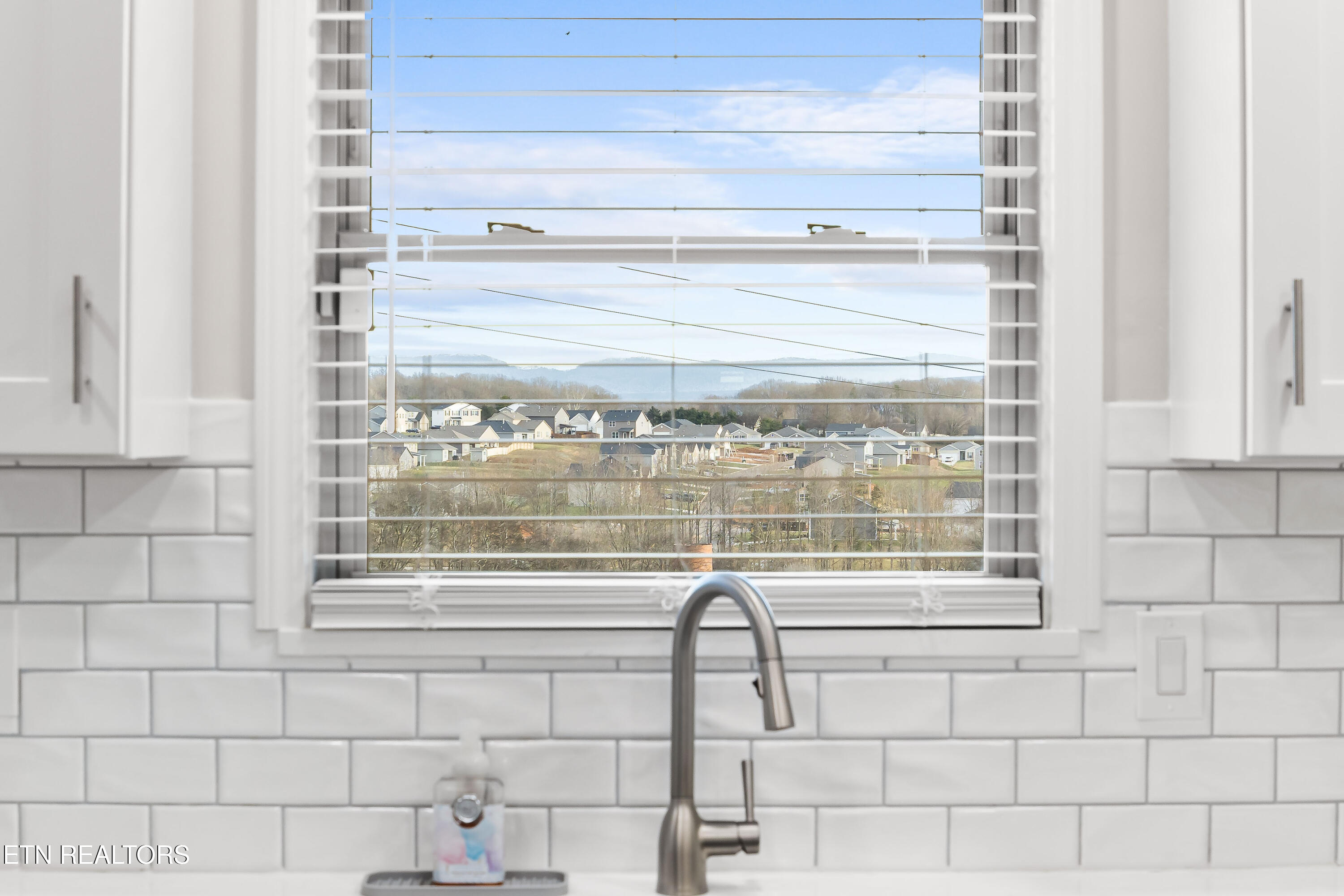 3526 Ridgeway Trail Maryville, TN 37801 - Photo 10 of 59 3526RidgewayTrail-32