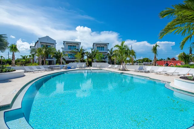 $2,950,000 | 59720 Overseas Highway, Unit 7, Marathon, FL 33050