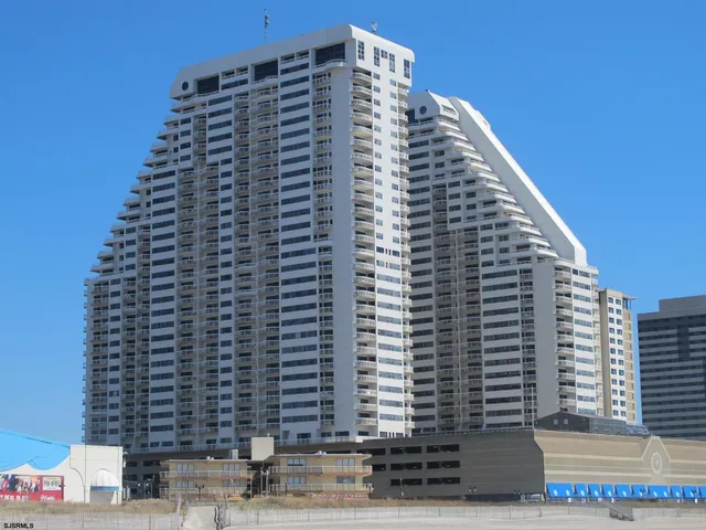 $199,000 | 3101 Boardwalk, Unit 17152, Atlantic City, NJ 08401