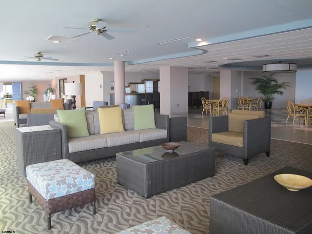 $199,000 | 3101 Boardwalk, Unit 17152, Atlantic City, NJ 08401