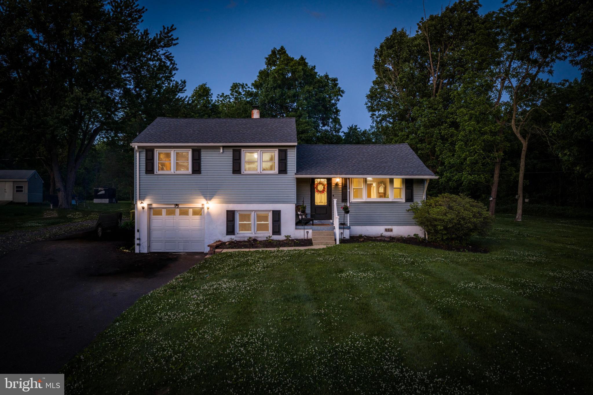 95 Duane Road Doylestown, PA 18901 - Photo 3 of 47