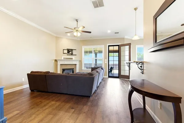 $355,900 | 5073 Silver Peak Cove, Memphis, TN 38125