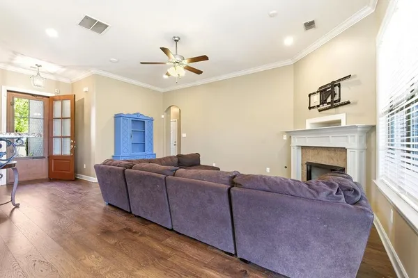 $355,900 | 5073 Silver Peak Cove, Memphis, TN 38125