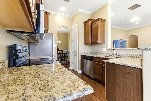 $355,900 | 5073 Silver Peak Cove, Memphis, TN 38125