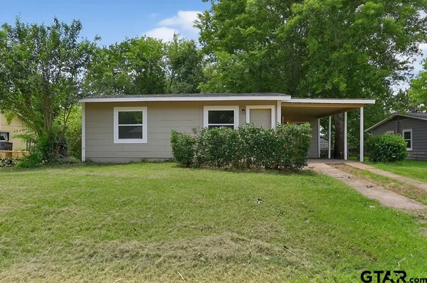 $114,000 | 327 Randolph Street, Lone Star, TX 75668
