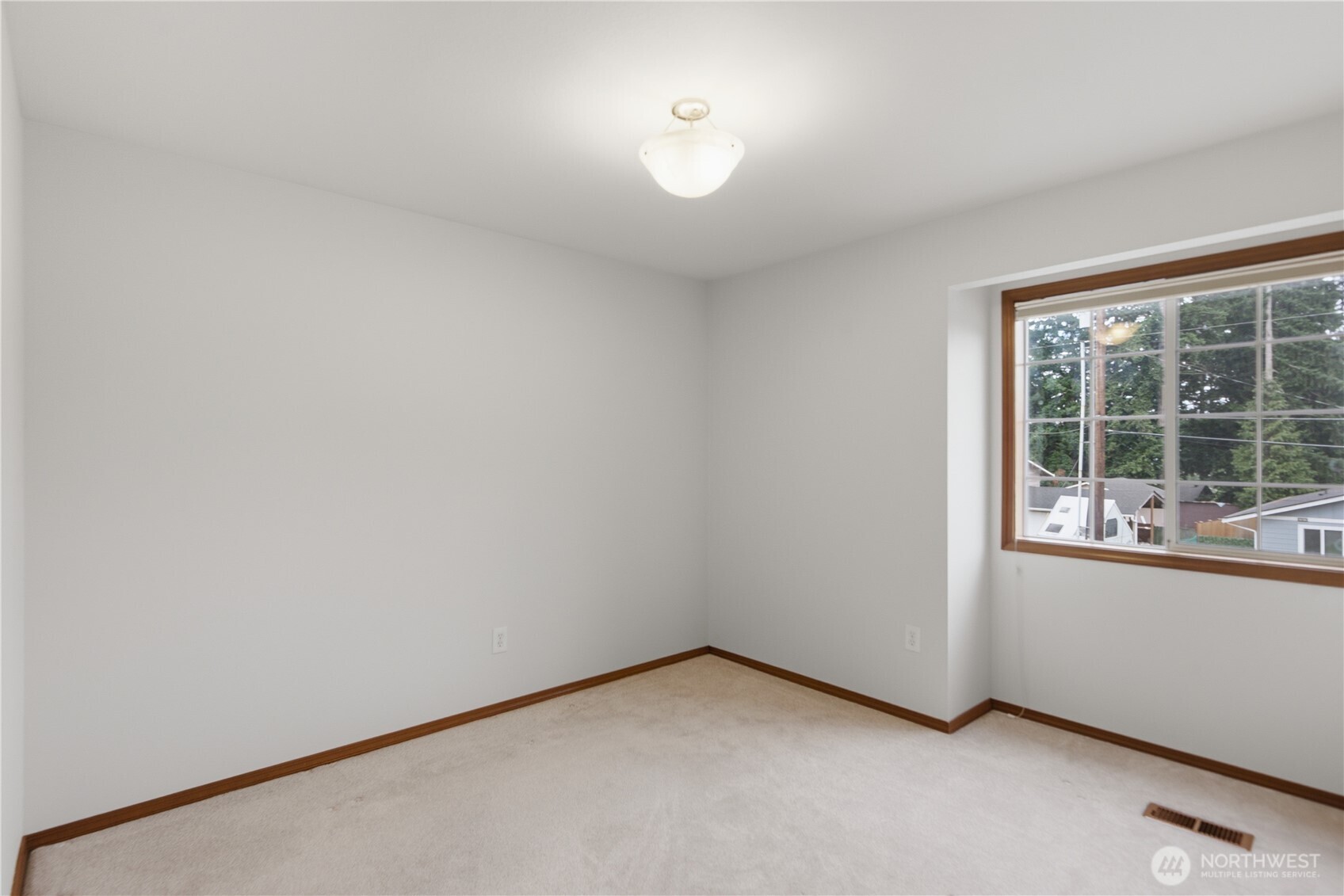 19022 102nd Avenue Southeast Renton, WA 98055 - Photo 27 of 36