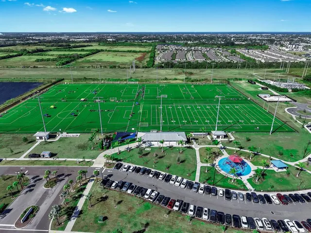 $625,000 | 5514 Limelight Drive, Apollo Beach, FL 33572