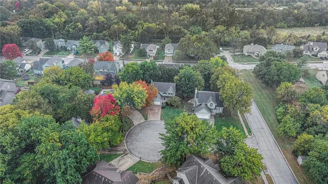 $350,000 | 17005 East 43rd Terrace Court South, Independence, MO 64055