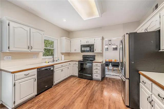 $350,000 | 17005 East 43rd Terrace Court South, Independence, MO 64055