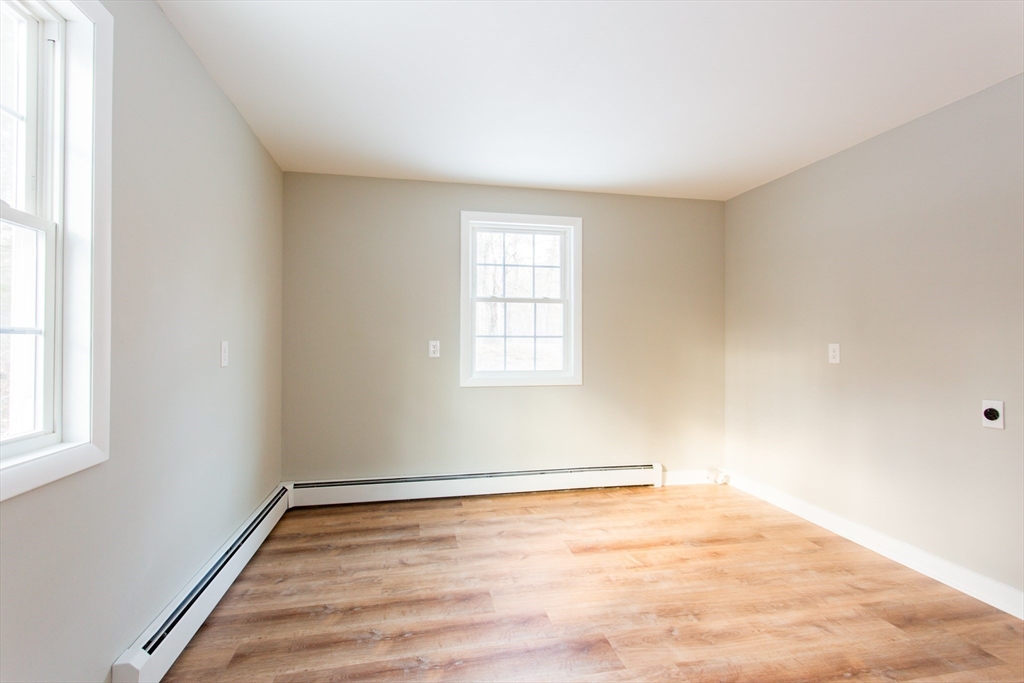 886 Brimfield Road Warren, MA 01083 - Photo 14 of 33