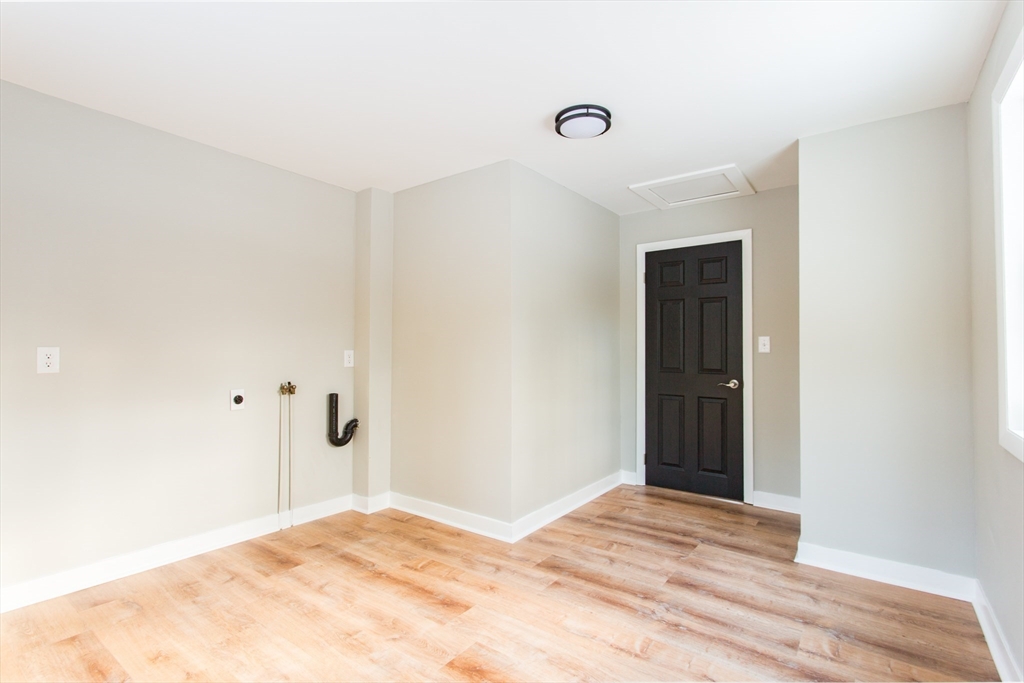 886 Brimfield Road Warren, MA 01083 - Photo 15 of 33