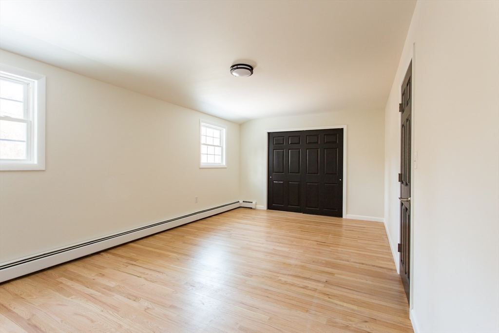886 Brimfield Road Warren, MA 01083 - Photo 16 of 33