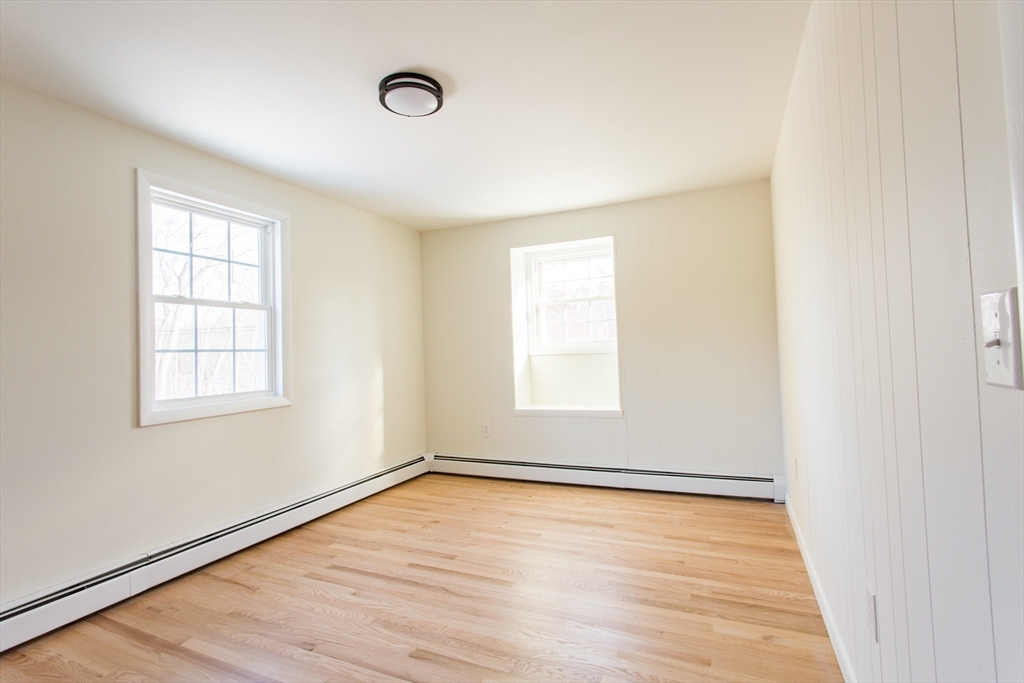 886 Brimfield Road Warren, MA 01083 - Photo 19 of 33