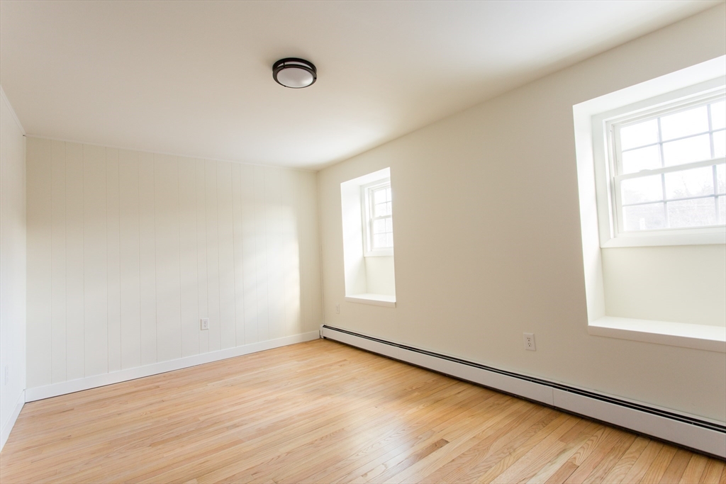 886 Brimfield Road Warren, MA 01083 - Photo 21 of 33