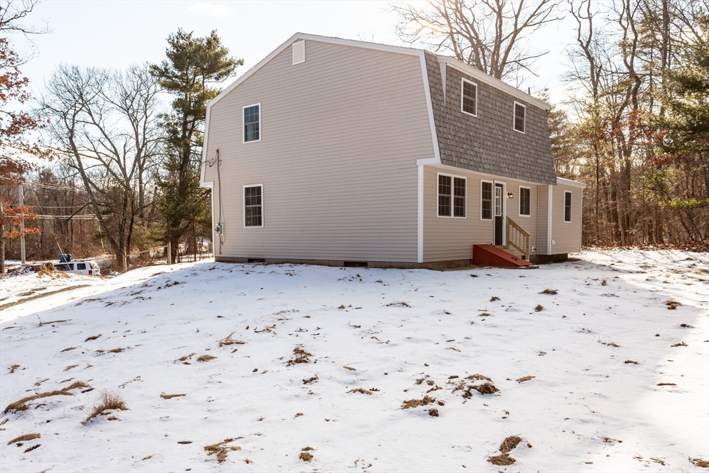 886 Brimfield Road Warren, MA 01083 - Photo 29 of 33