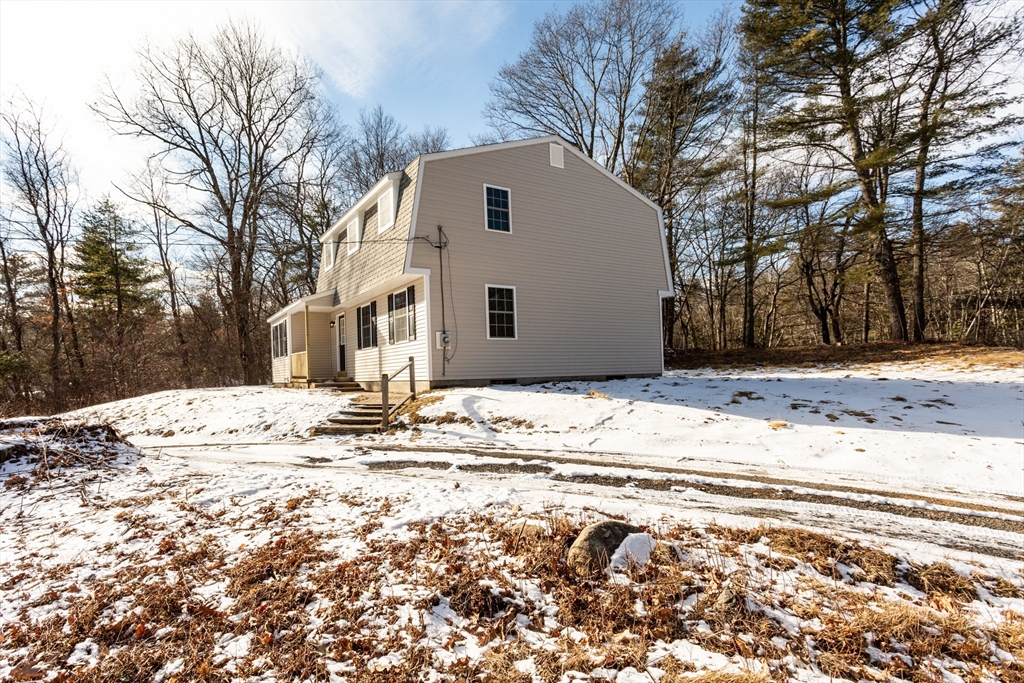 886 Brimfield Road Warren, MA 01083 - Photo 30 of 33