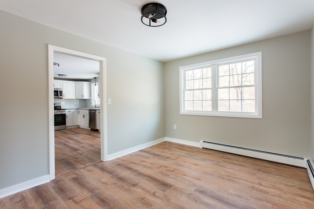 886 Brimfield Road Warren, MA 01083 - Photo 7 of 33