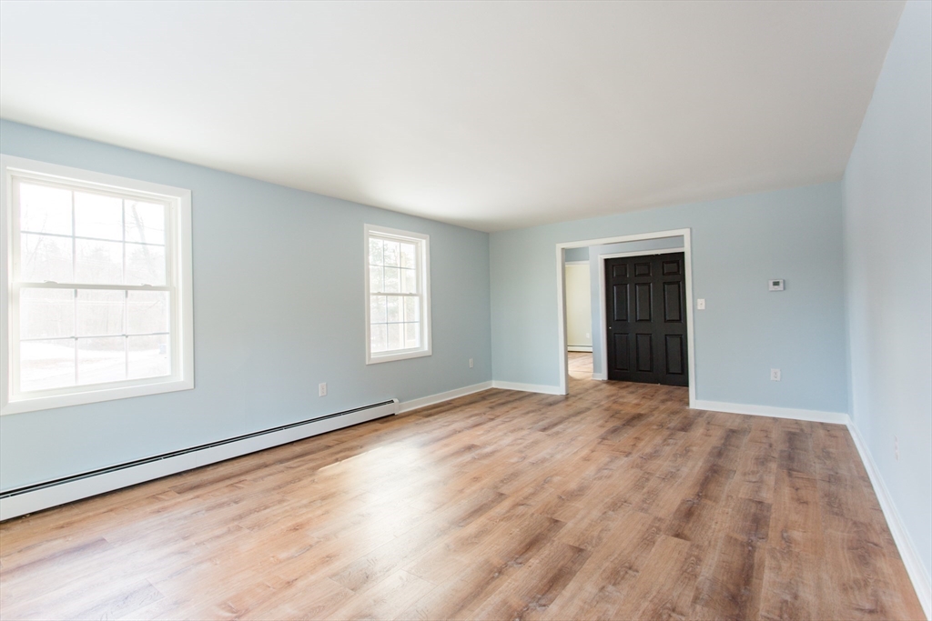 886 Brimfield Road Warren, MA 01083 - Photo 10 of 33