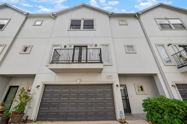 $2,450 | 1107 St Charles Street, Houston, TX 77003