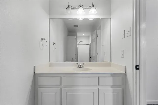 $379,900 | 1520 Bagby Avenue, Waco, TX 76706