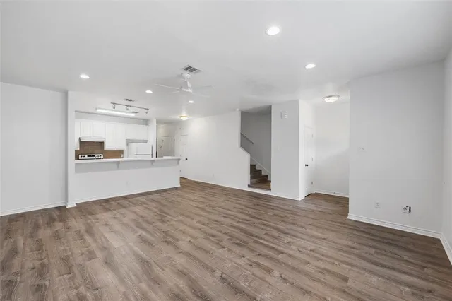 $379,900 | 1520 Bagby Avenue, Waco, TX 76706